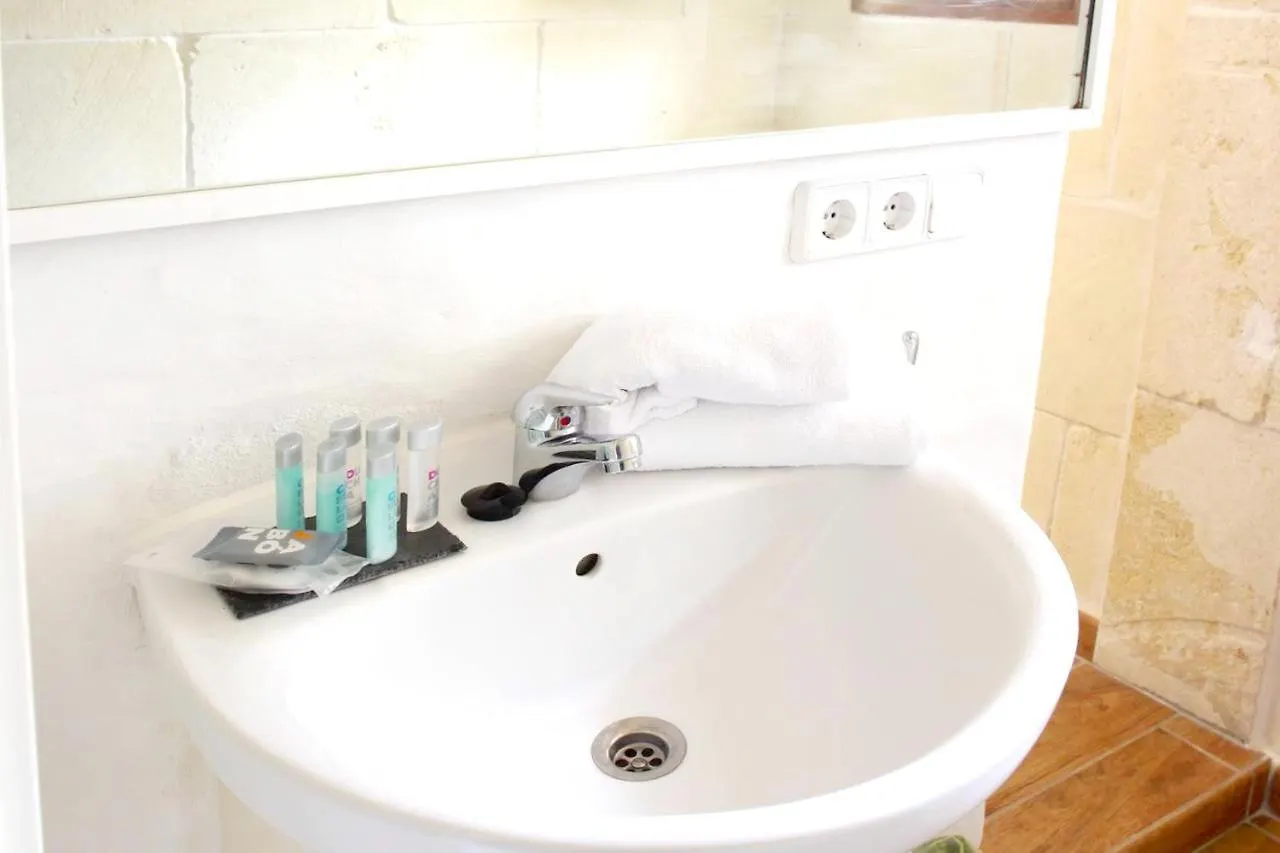 5 Bedrooms House With Wifi At Mao 5 Km Away From The Beach Mahon (Menorca)